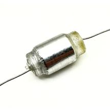 Tarkkuuskondensaattori 560pF 63V 1 - 2% vaaka